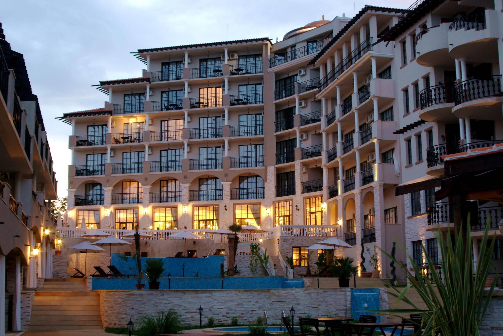 The Cliff Beach Apartments Obzor Ngoại thất bức ảnh